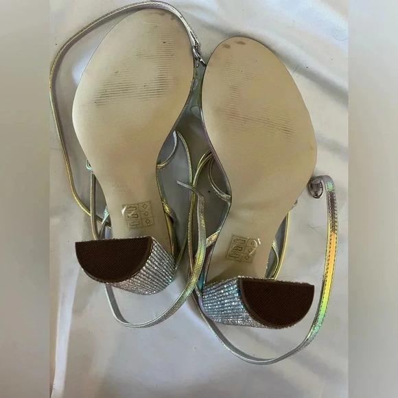 Call it spring rhinestone gold block heels size 8 - Picture 3 of 6